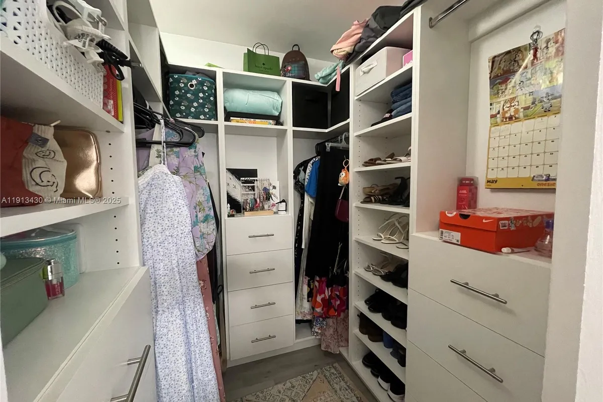 1290 S Military Trl # 411, Deerfield Beach FL 33442