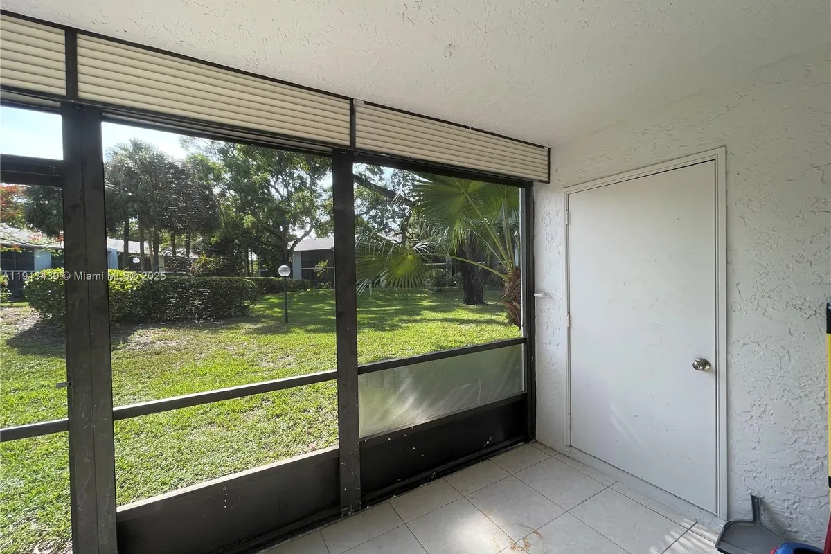 1290 S Military Trl # 411, Deerfield Beach FL 33442