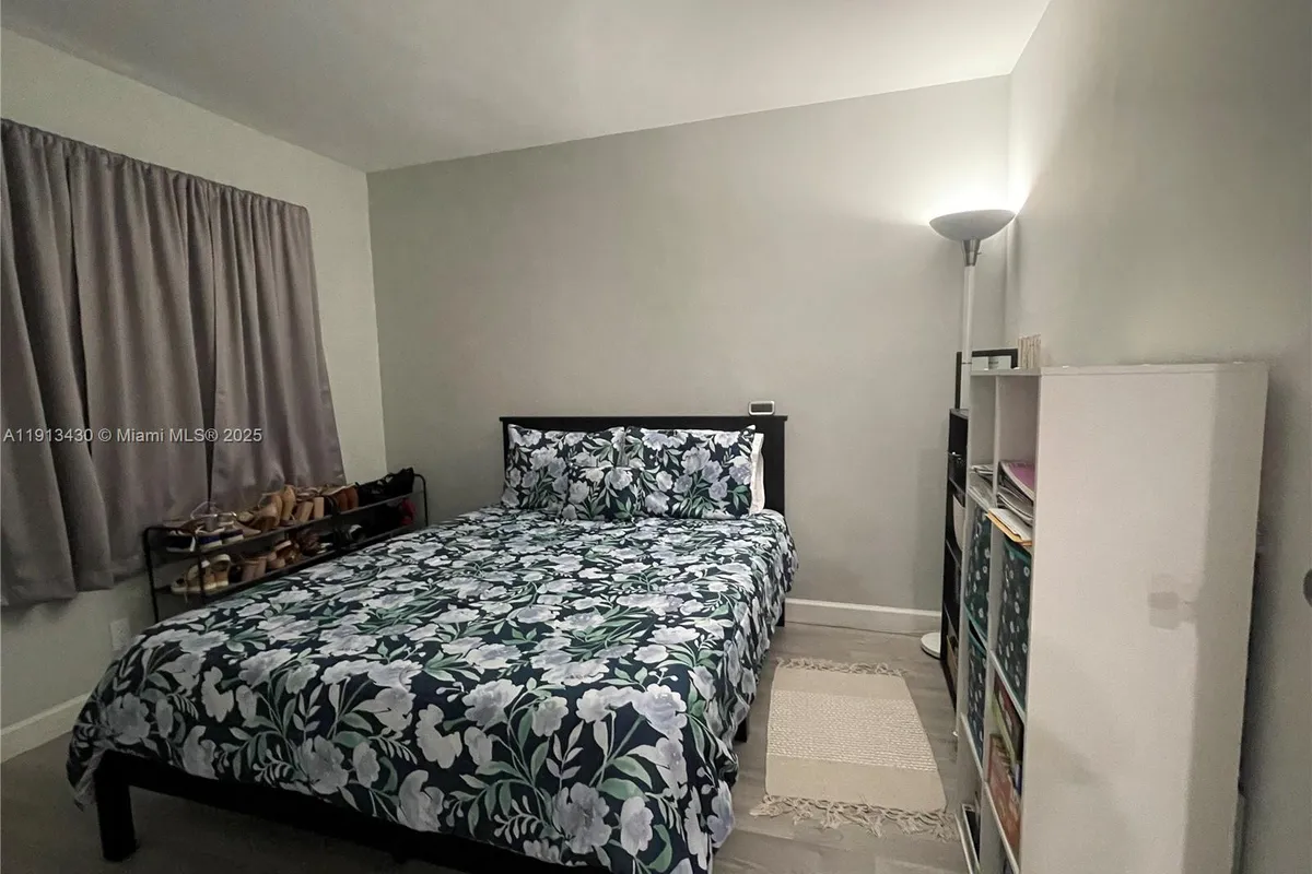 1290 S Military Trl # 411, Deerfield Beach FL 33442