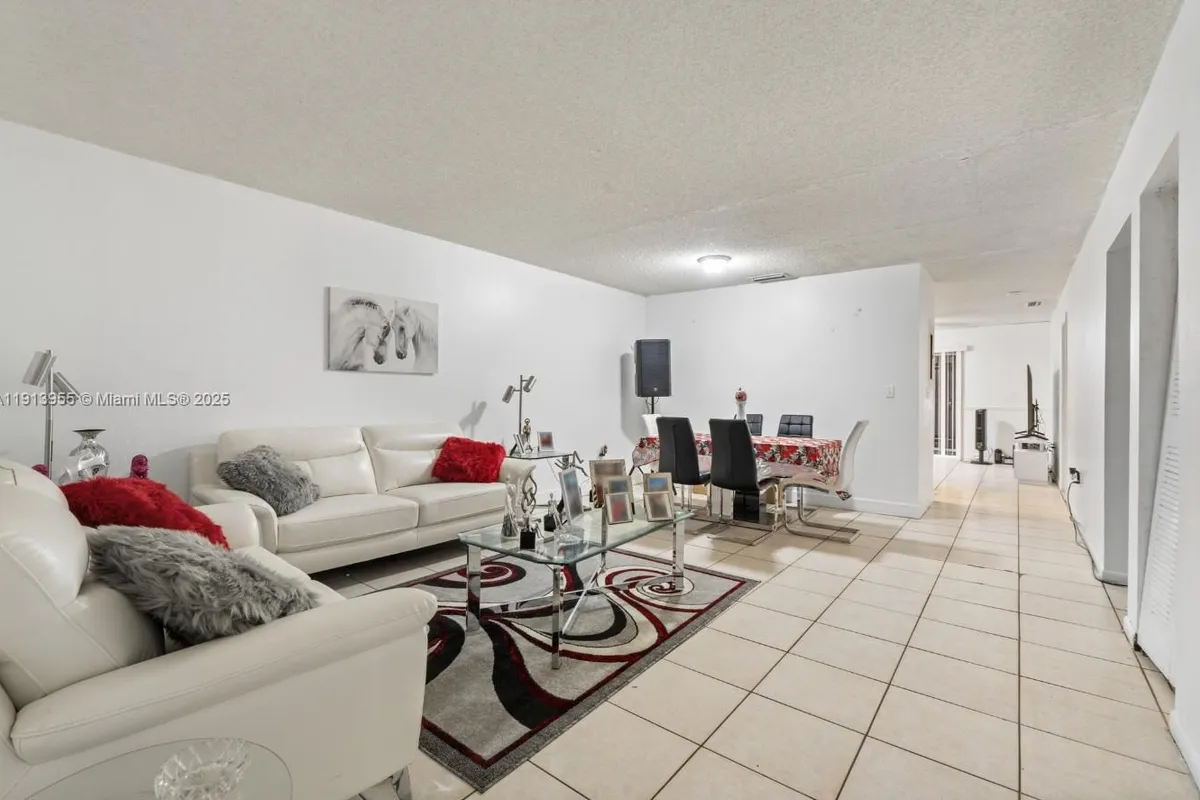 8851 NW 119th St # 2, Hialeah Gardens FL 33018