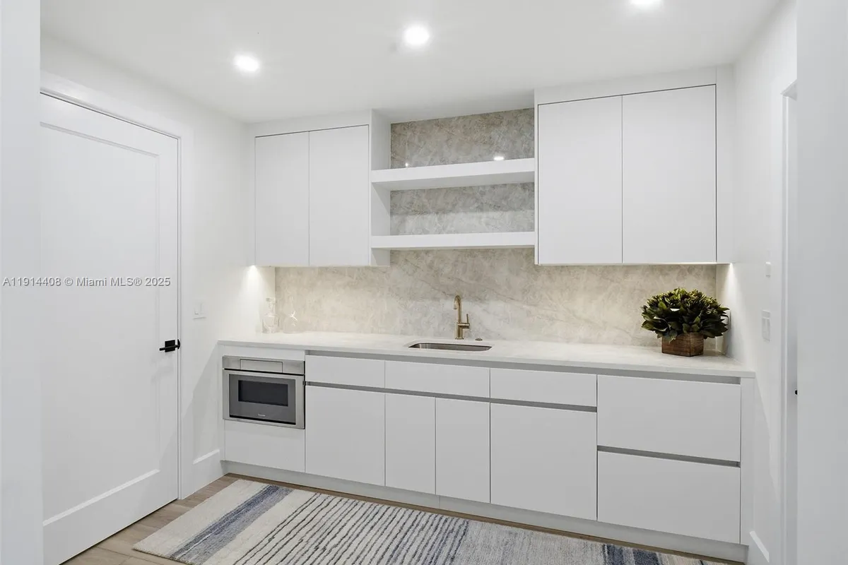 7675 Steeplechase Dr, Palm Beach Gardens FL 33418