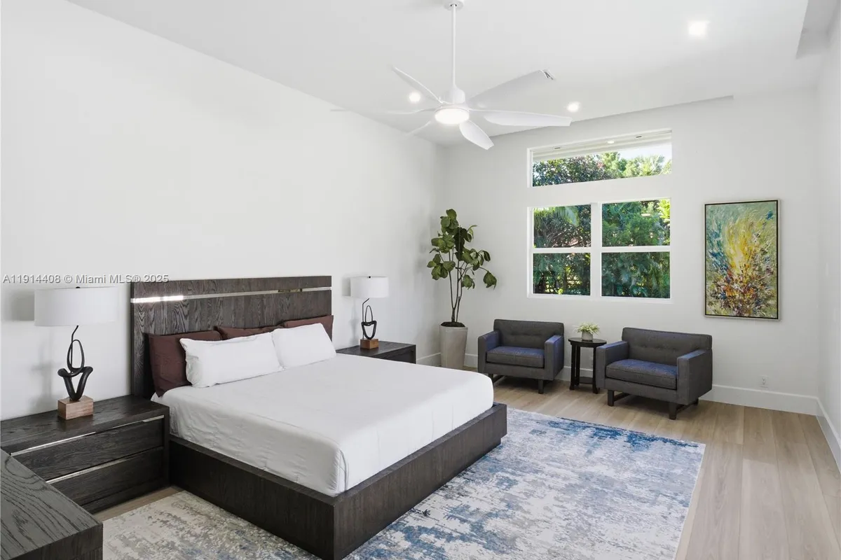 7675 Steeplechase Dr, Palm Beach Gardens FL 33418