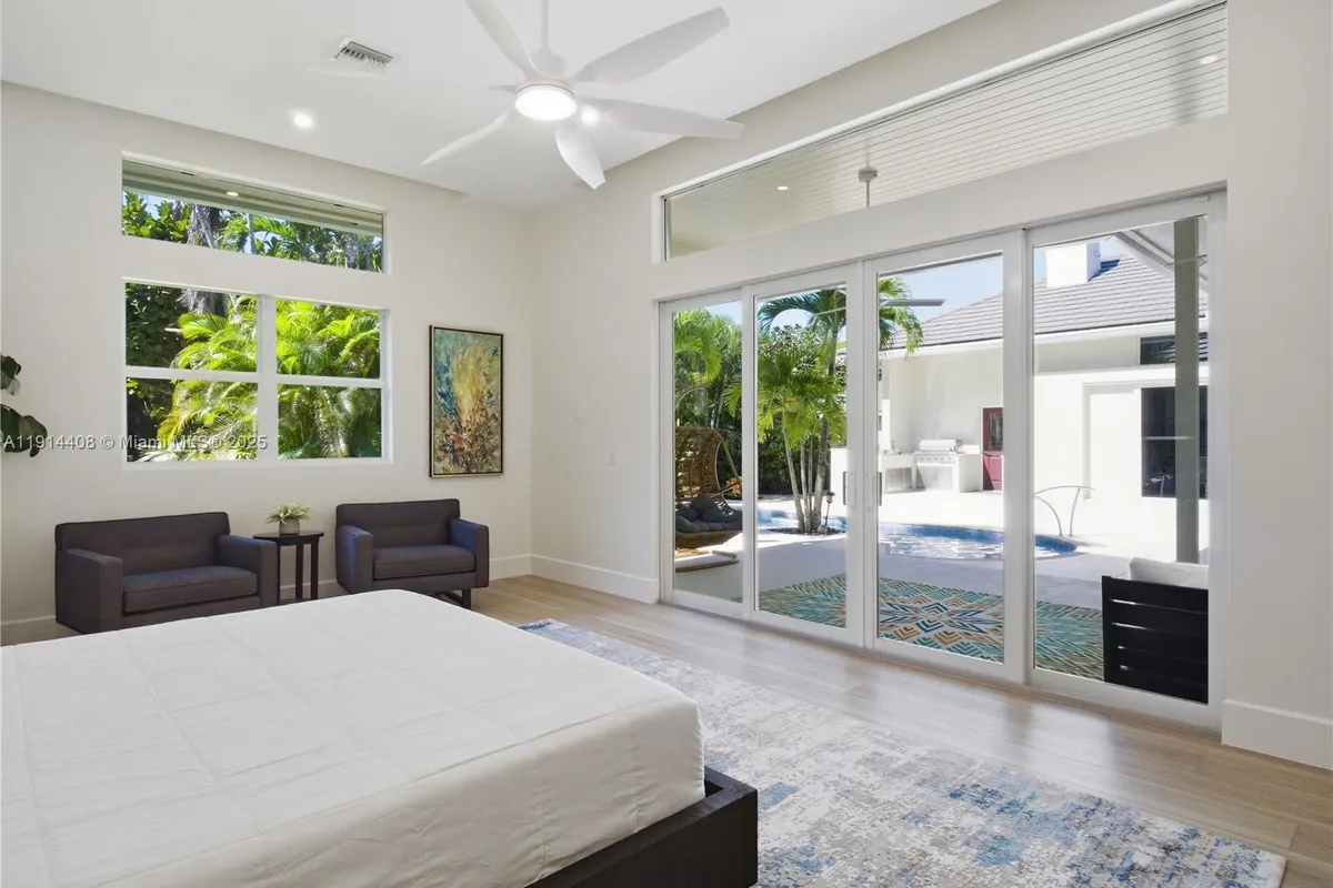 7675 Steeplechase Dr, Palm Beach Gardens FL 33418