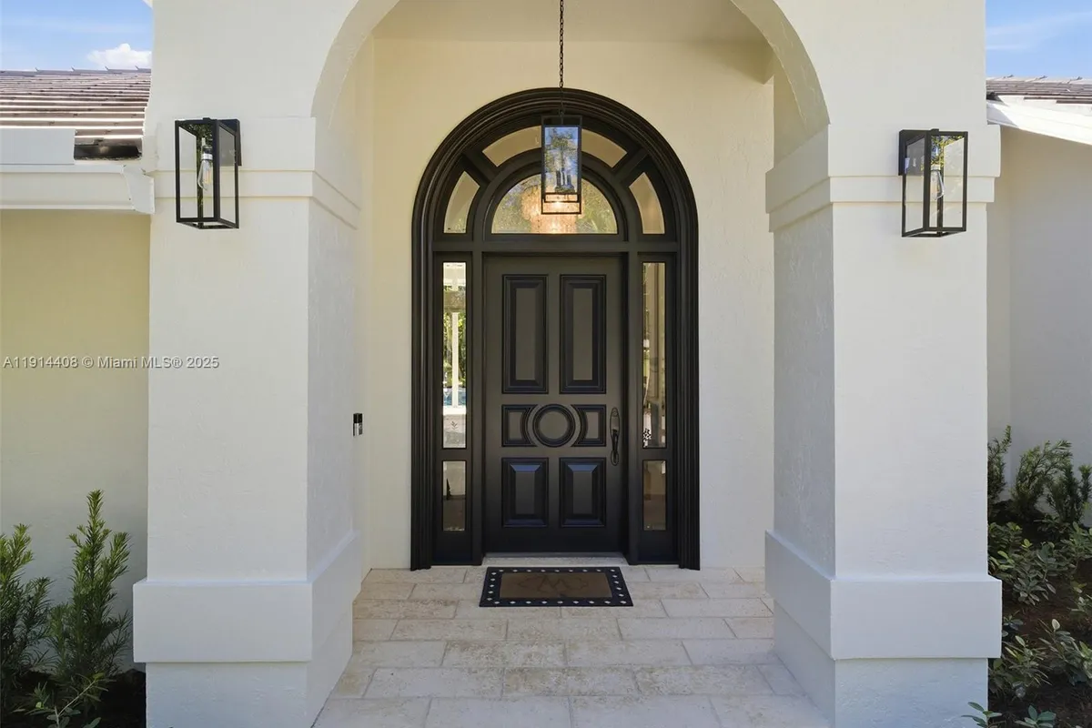 7675 Steeplechase Dr, Palm Beach Gardens FL 33418