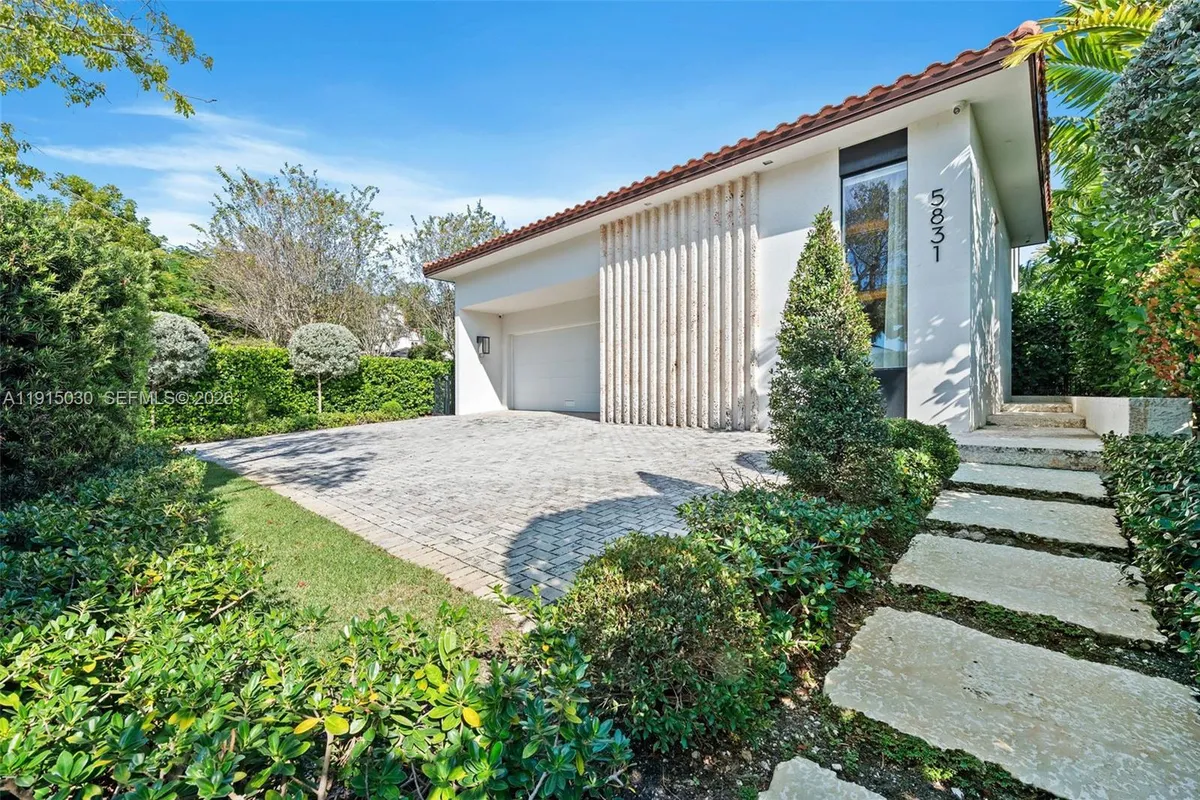 5831 Alton Rd, Miami Beach FL 33140