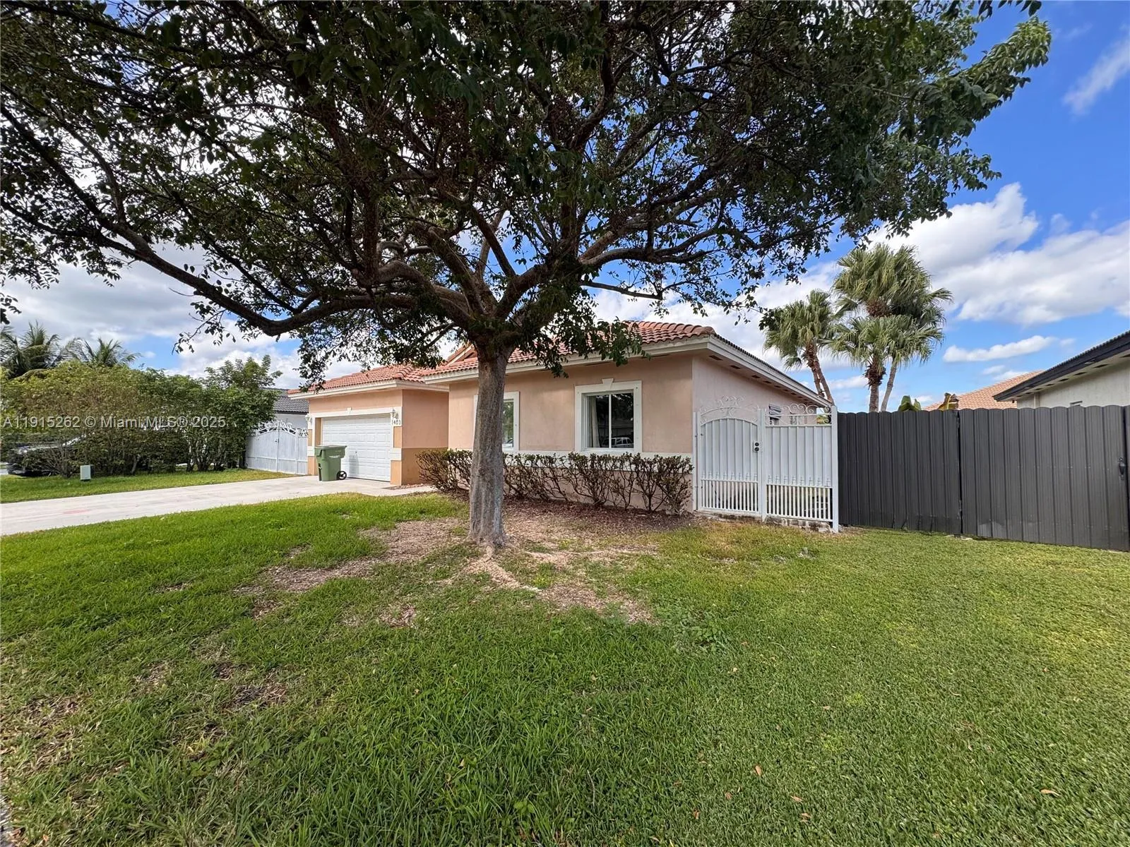 1403 SE 6th St, Homestead FL 33033