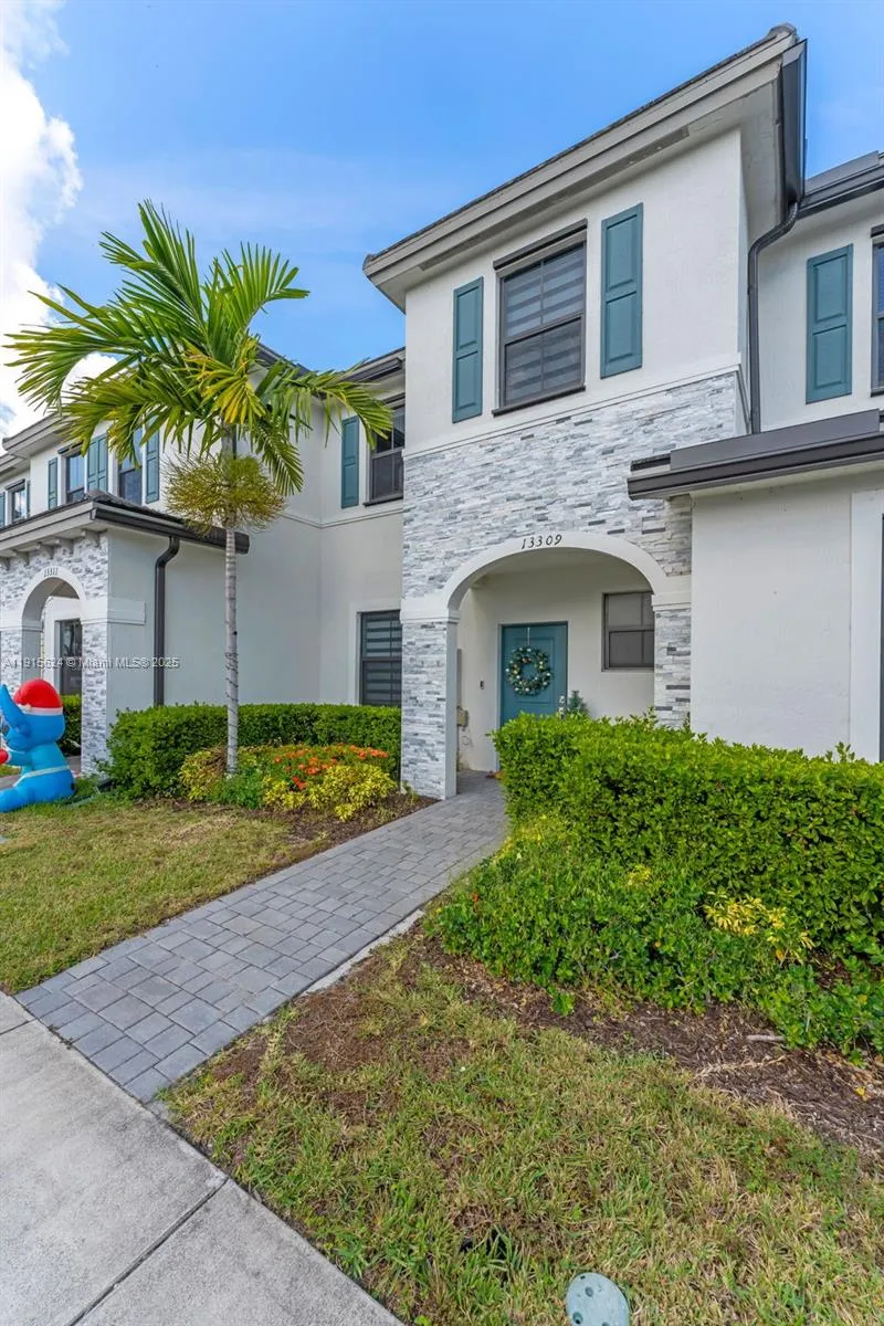 13309 SW 287th Ter, Homestead FL 33033