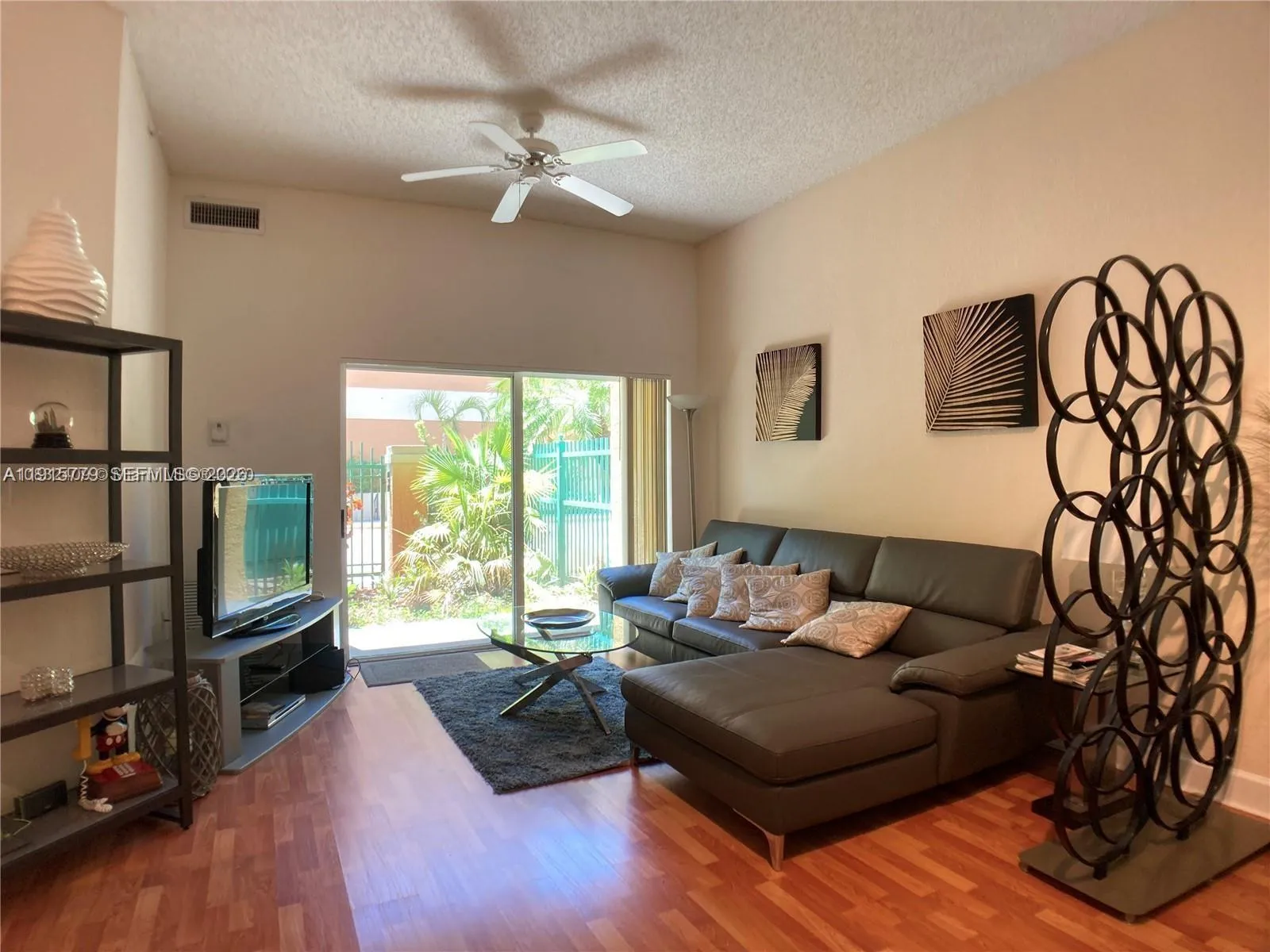 2 bedroom 1 bath for sale at 6001 SW 70th St # 115, South Miami FL 33143