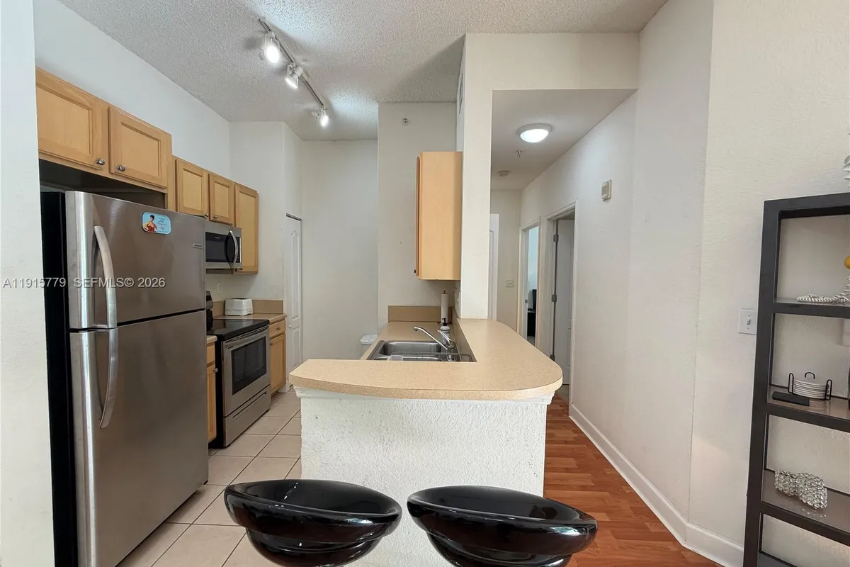 6001 SW 70th St # 115, South Miami FL 33143