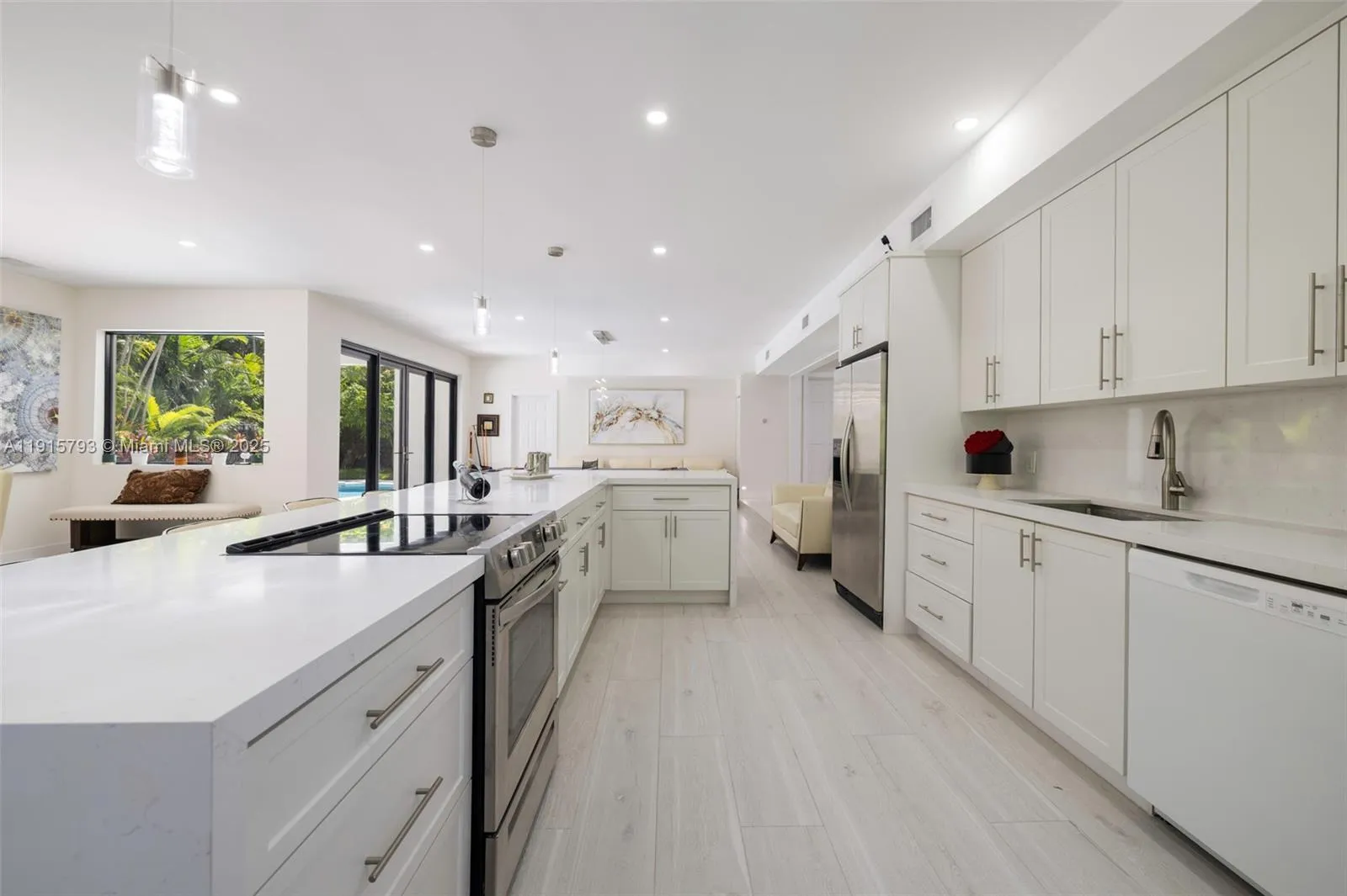 6220 SW 144th St, Coral Gables FL 33158