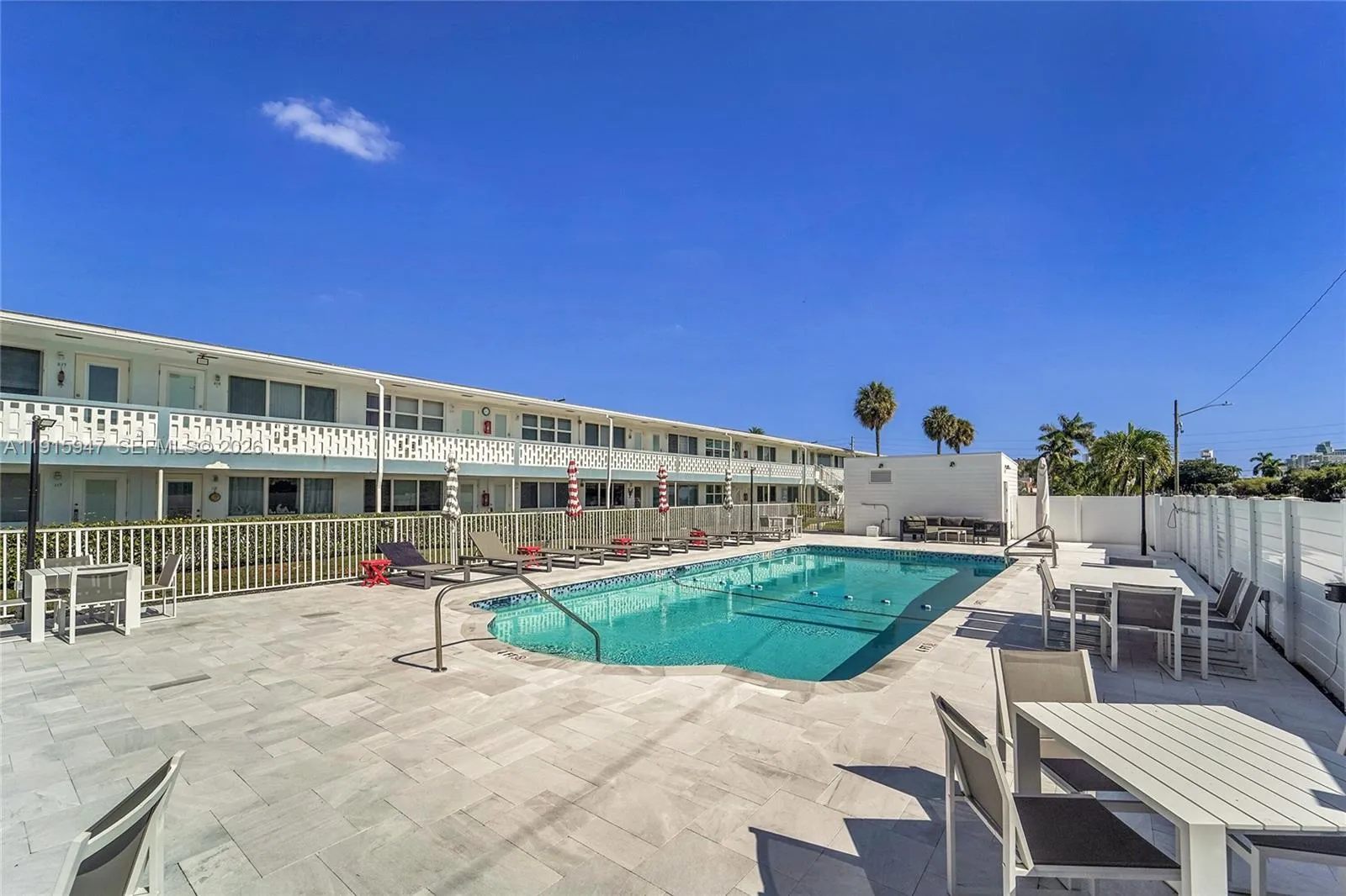 851 Atlantic Shores Blvd # 121, Hallandale Beach FL 33009