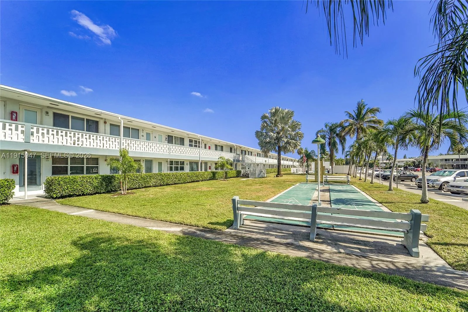 851 Atlantic Shores Blvd # 121, Hallandale Beach FL 33009