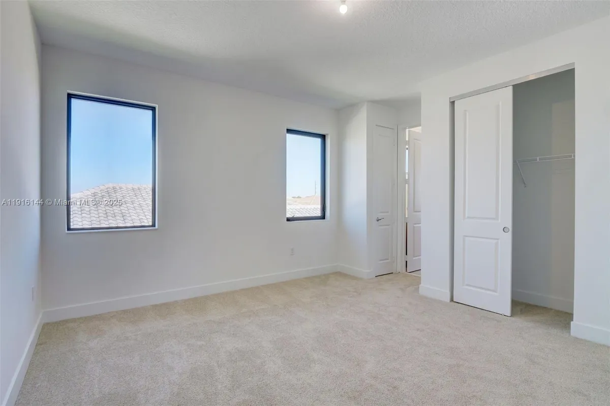 5007 Ofanto Ln, Ave Maria FL 34142