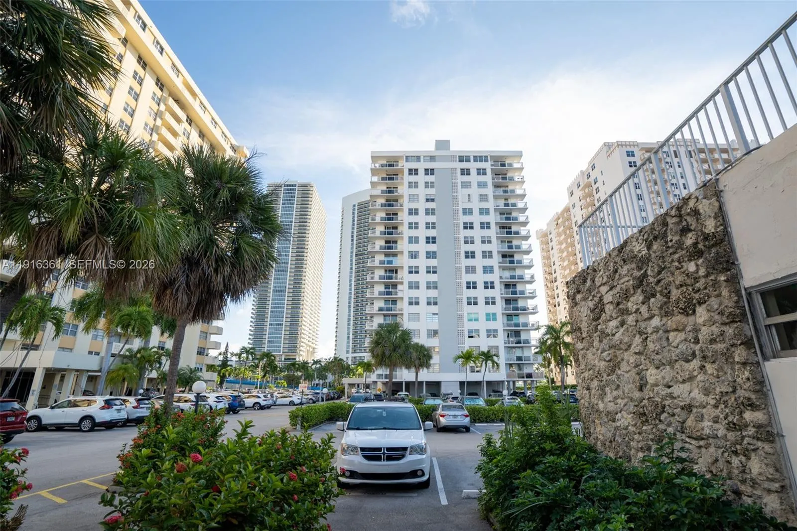 1849 S Ocean Dr # 1509, Hallandale Beach FL 33009
