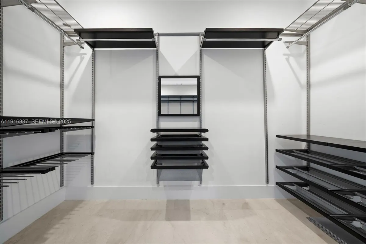 1621 S Bayshore Dr, Miami FL 33133