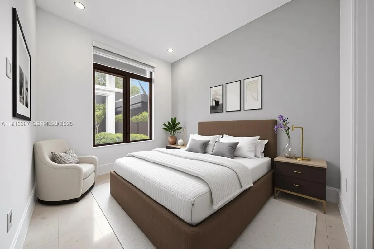 1621 S Bayshore Dr, Miami FL 33133