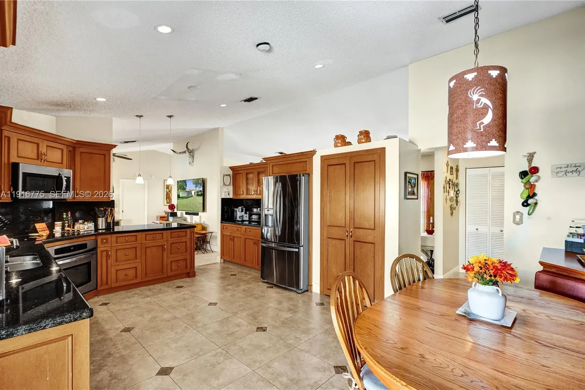 14833 SW 164th Ter, Miami FL 33187