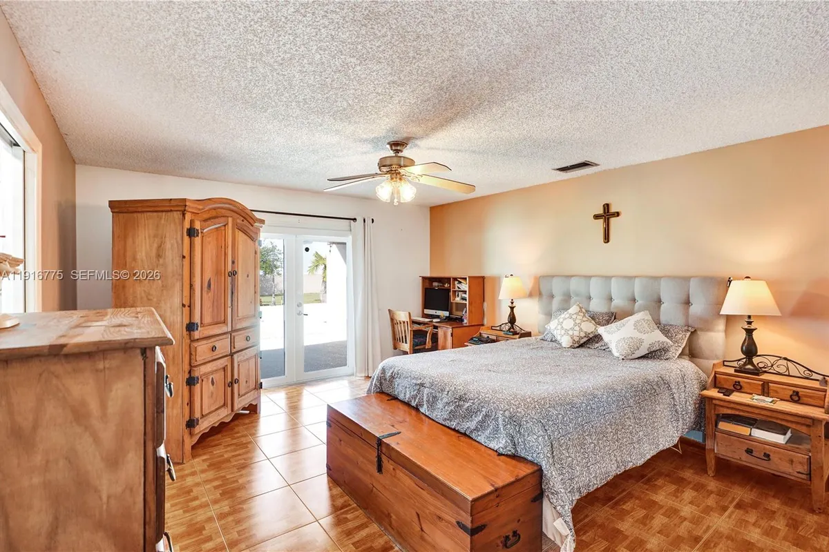 14833 SW 164th Ter, Miami FL 33187