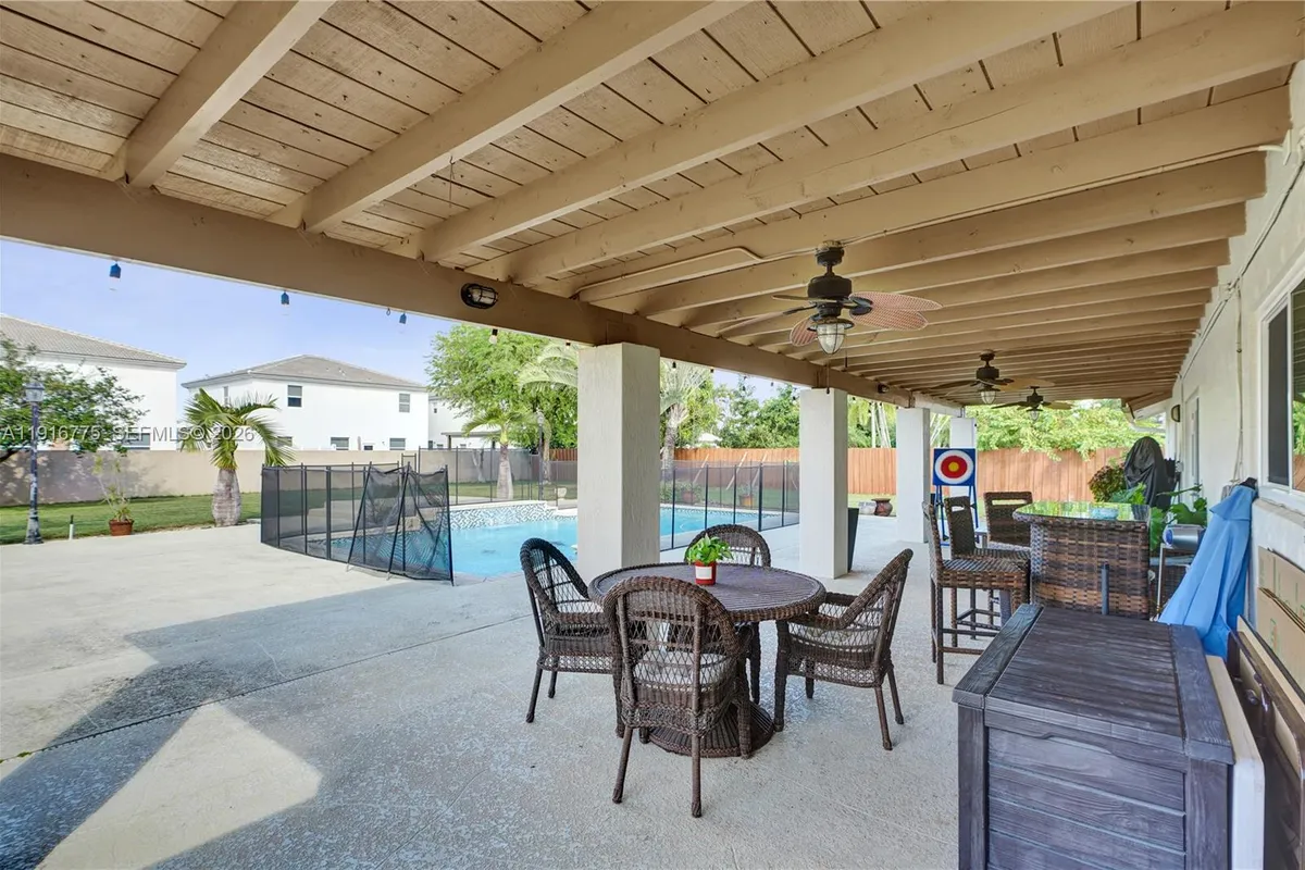 14833 SW 164th Ter, Miami FL 33187