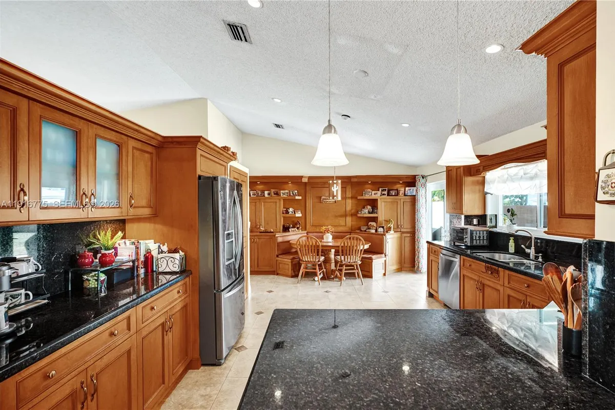 14833 SW 164th Ter, Miami FL 33187