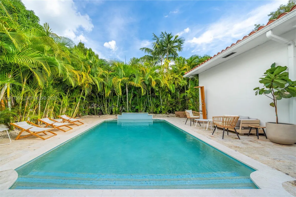 4485 N Jefferson Ave, Miami Beach FL 33140