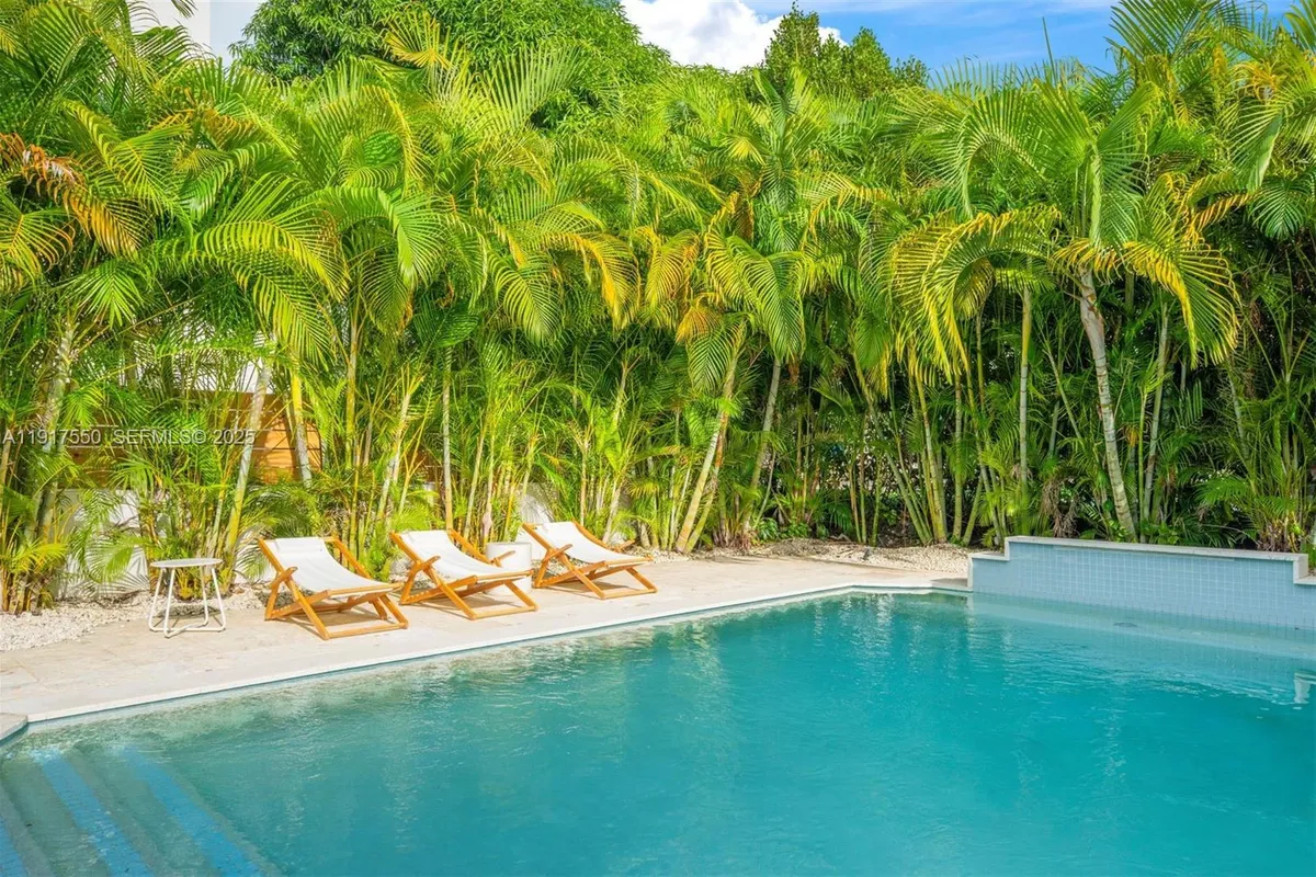 4485 N Jefferson Ave, Miami Beach FL 33140