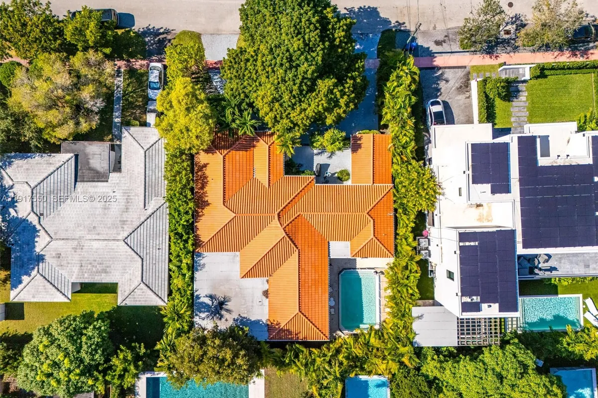 4485 N Jefferson Ave, Miami Beach FL 33140