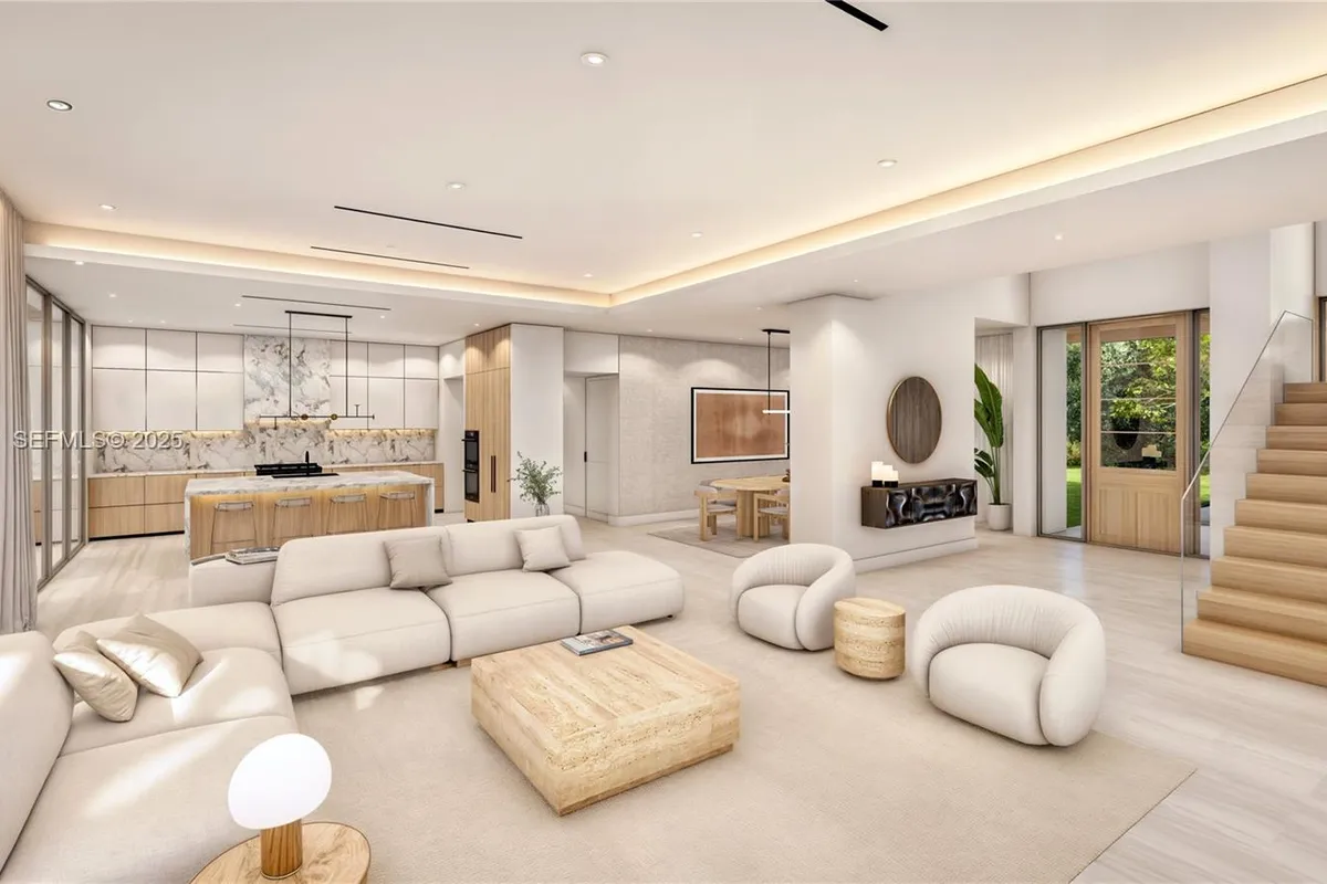 5890 SW 82nd St, South Miami FL 33143