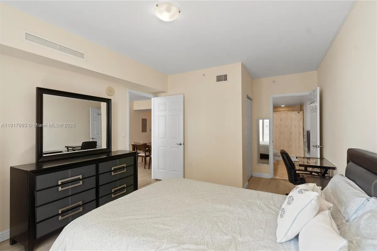 1745 E Hallandale Beach Blvd # 705W, Hallandale Beach FL 33009