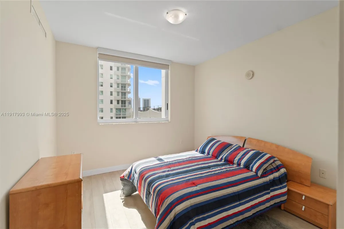 1745 E Hallandale Beach Blvd # 705W, Hallandale Beach FL 33009