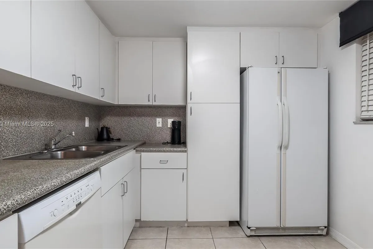 8888 Collins Ave # 103, Surfside FL 33154