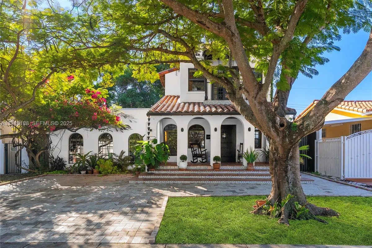 1650 SW 16th St, Miami FL 33145