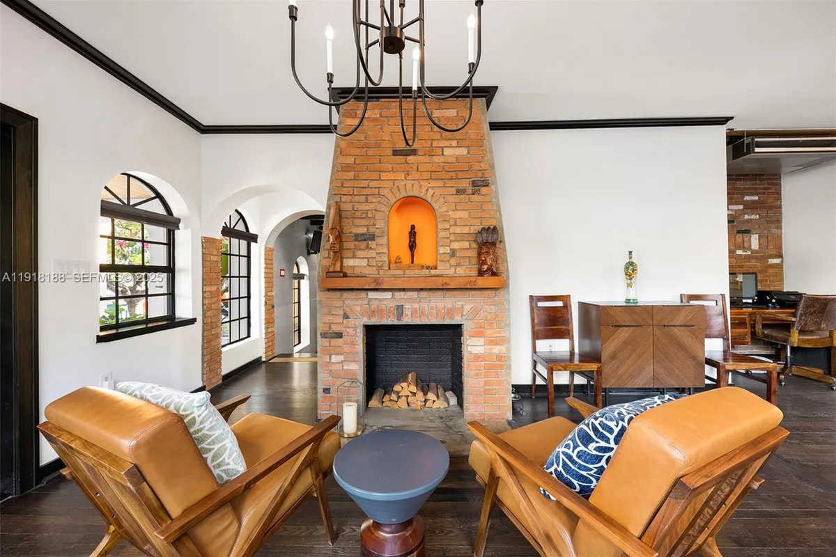 1650 SW 16th St, Miami FL 33145