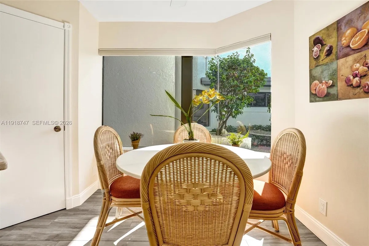 1140 Sand Drift Way # B, West Palm Beach FL 33411