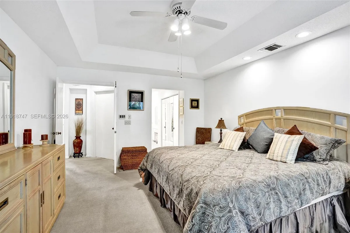 1140 Sand Drift Way # B, West Palm Beach FL 33411