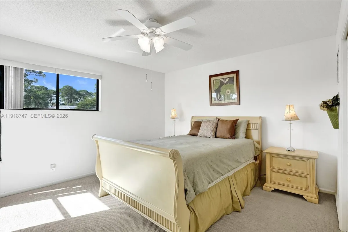 1140 Sand Drift Way # B, West Palm Beach FL 33411