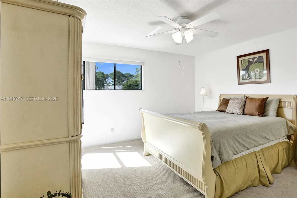 1140 Sand Drift Way # B, West Palm Beach FL 33411