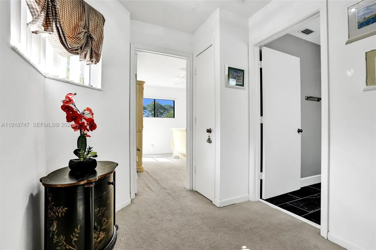 1140 Sand Drift Way # B, West Palm Beach FL 33411