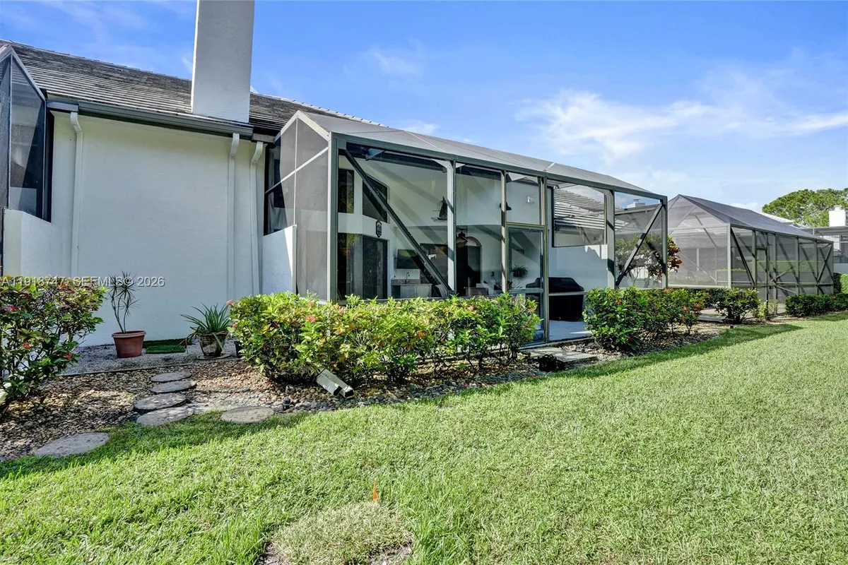 1140 Sand Drift Way # B, West Palm Beach FL 33411