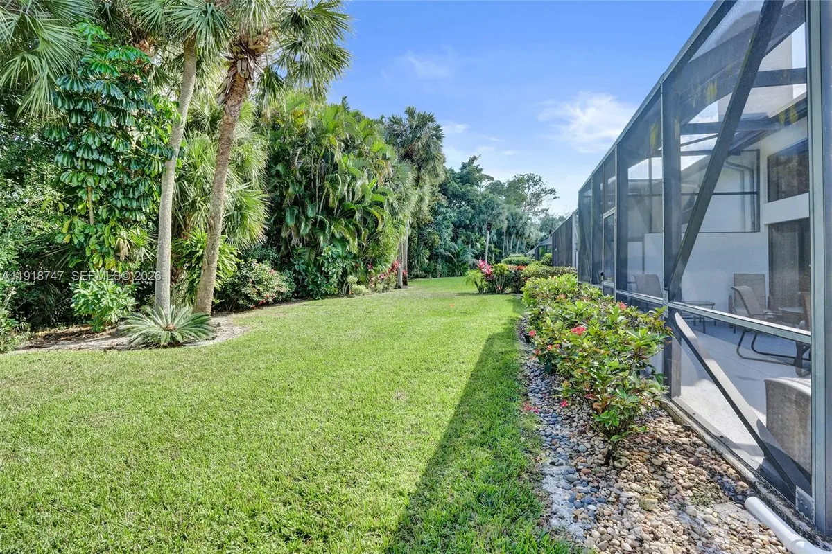 1140 Sand Drift Way # B, West Palm Beach FL 33411