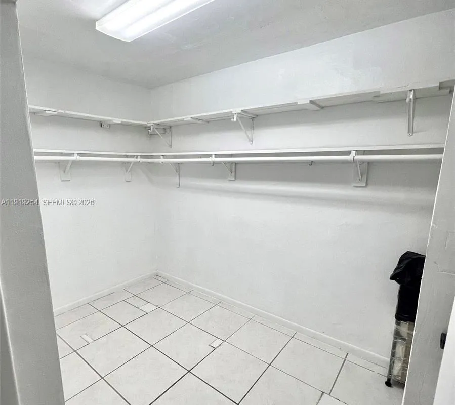 18900 NE 3rd Ct # 531, Miami FL 33179