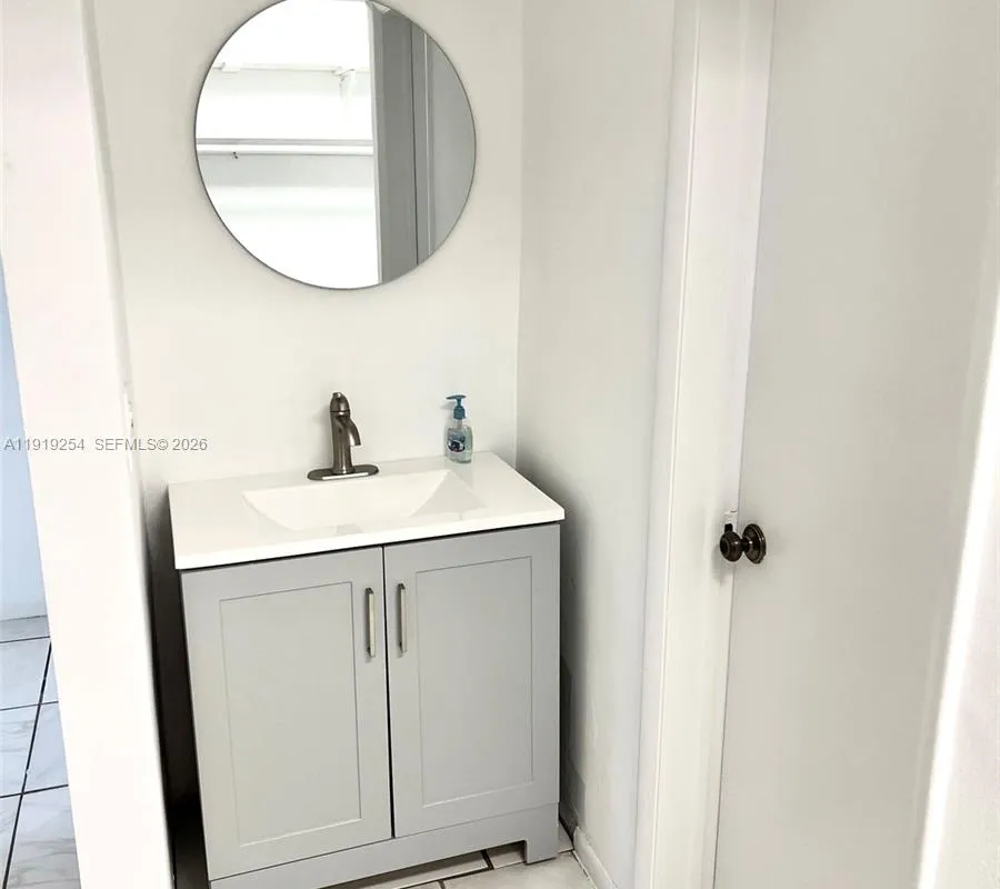 18900 NE 3rd Ct # 531, Miami FL 33179