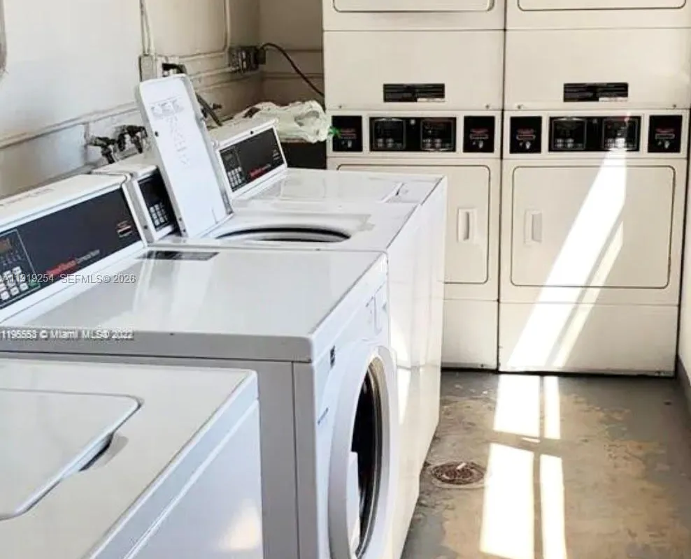 18900 NE 3rd Ct # 531, Miami FL 33179