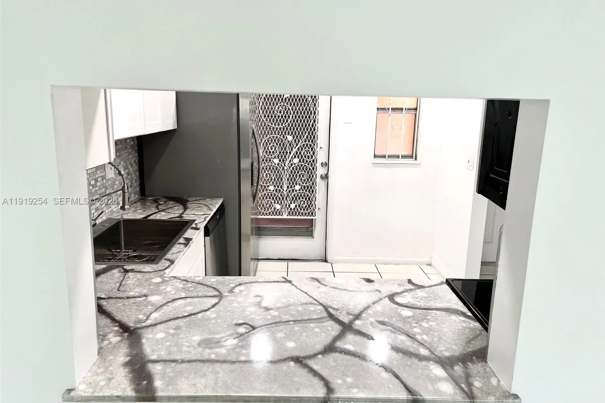 18900 NE 3rd Ct # 531, Miami FL 33179