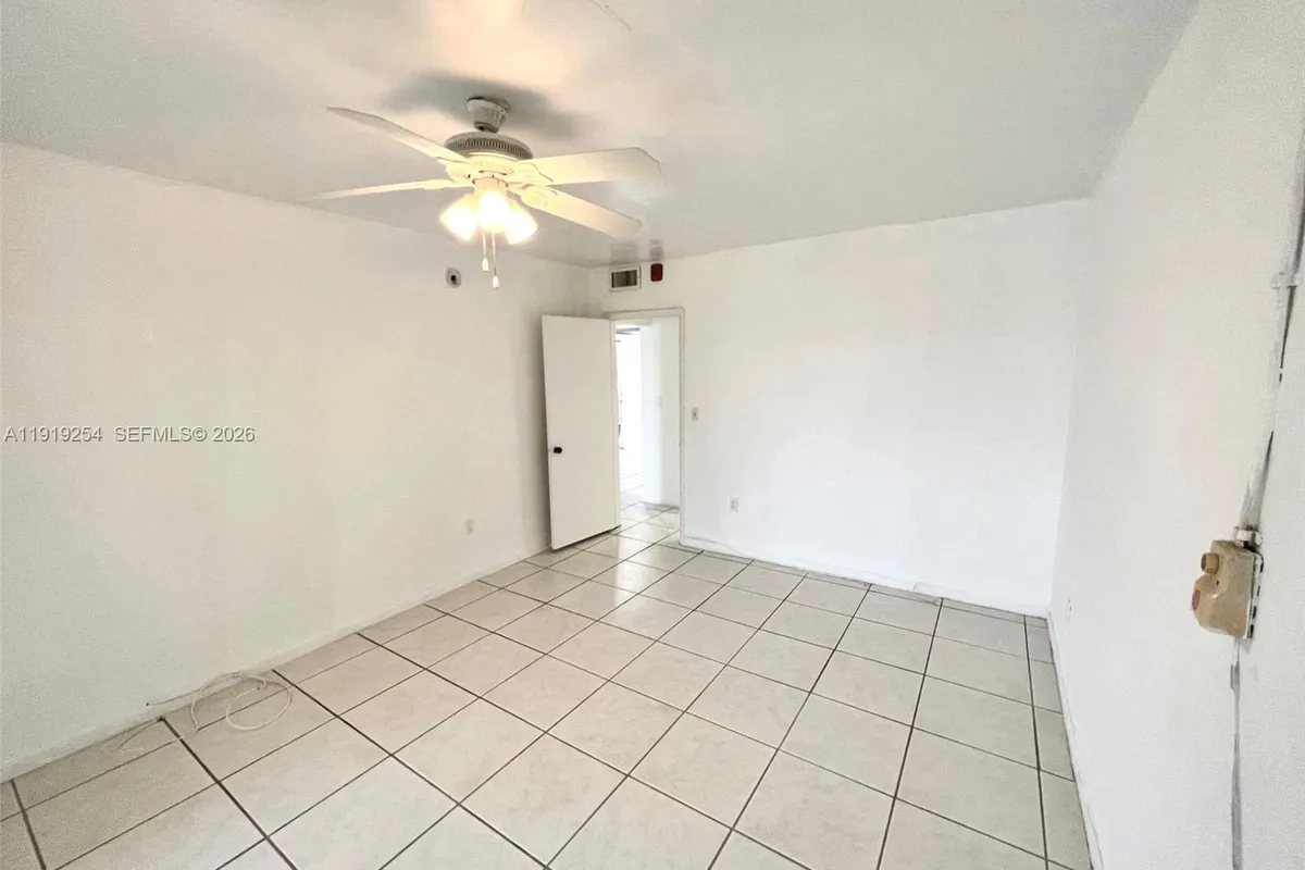 18900 NE 3rd Ct # 531, Miami FL 33179