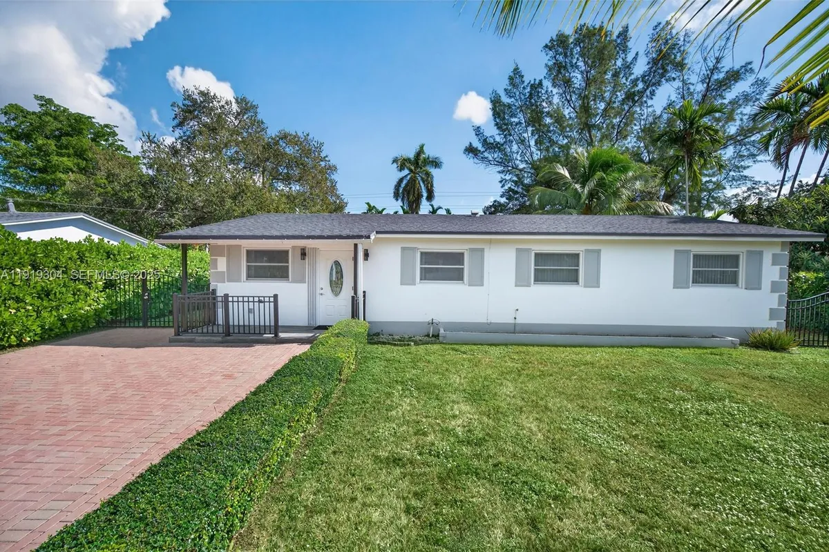 6255 SW 62nd Ct, South Miami FL 33143