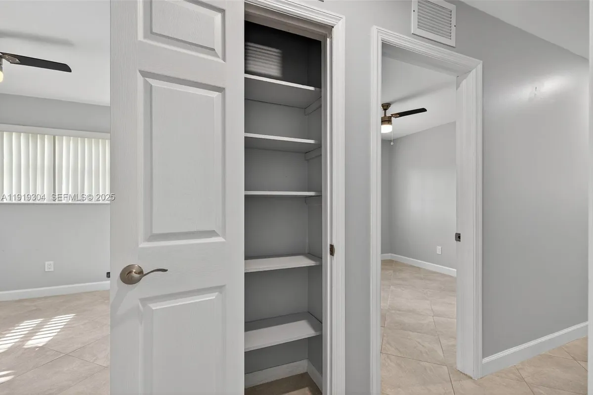 6255 SW 62nd Ct, South Miami FL 33143