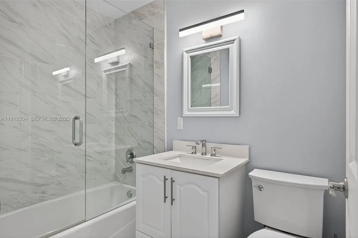 6255 SW 62nd Ct, South Miami FL 33143