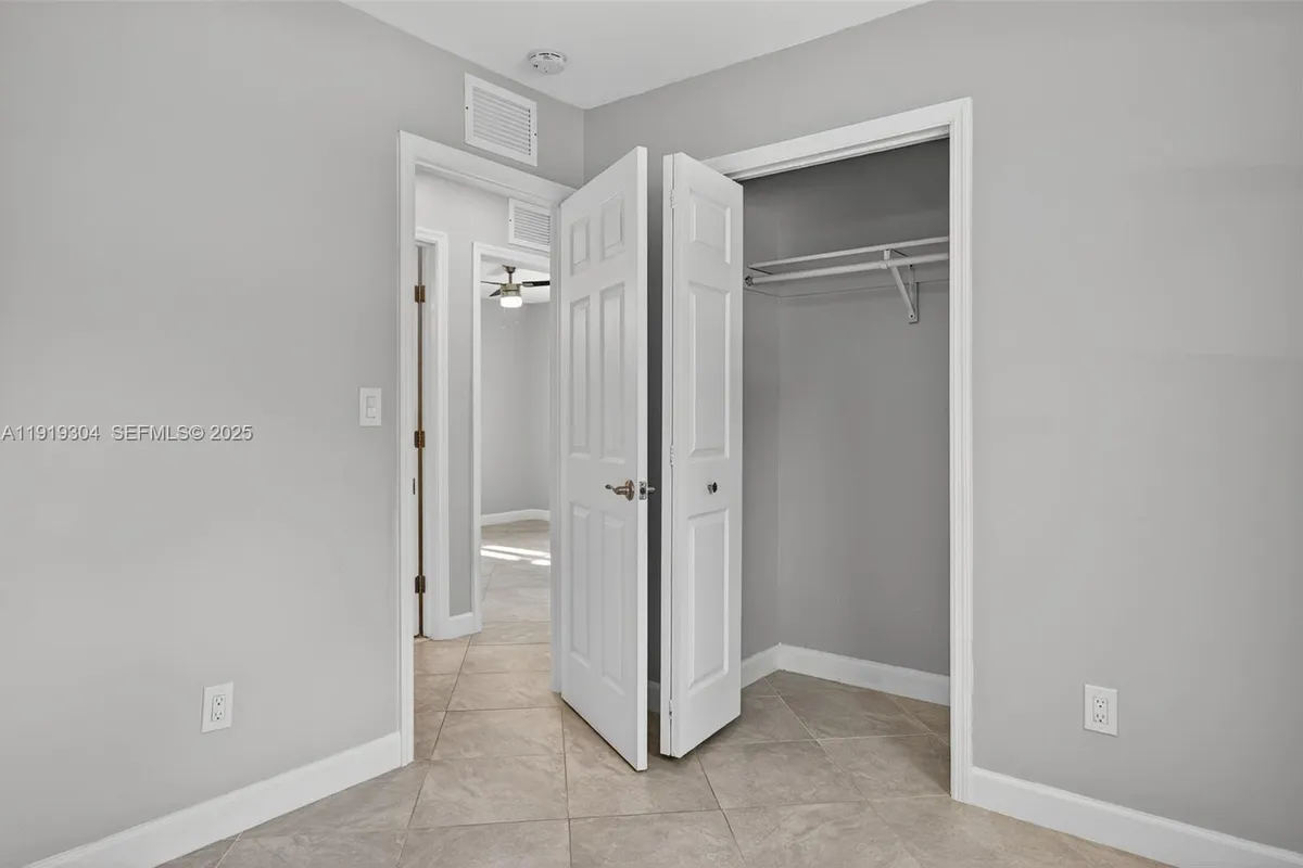 6255 SW 62nd Ct, South Miami FL 33143