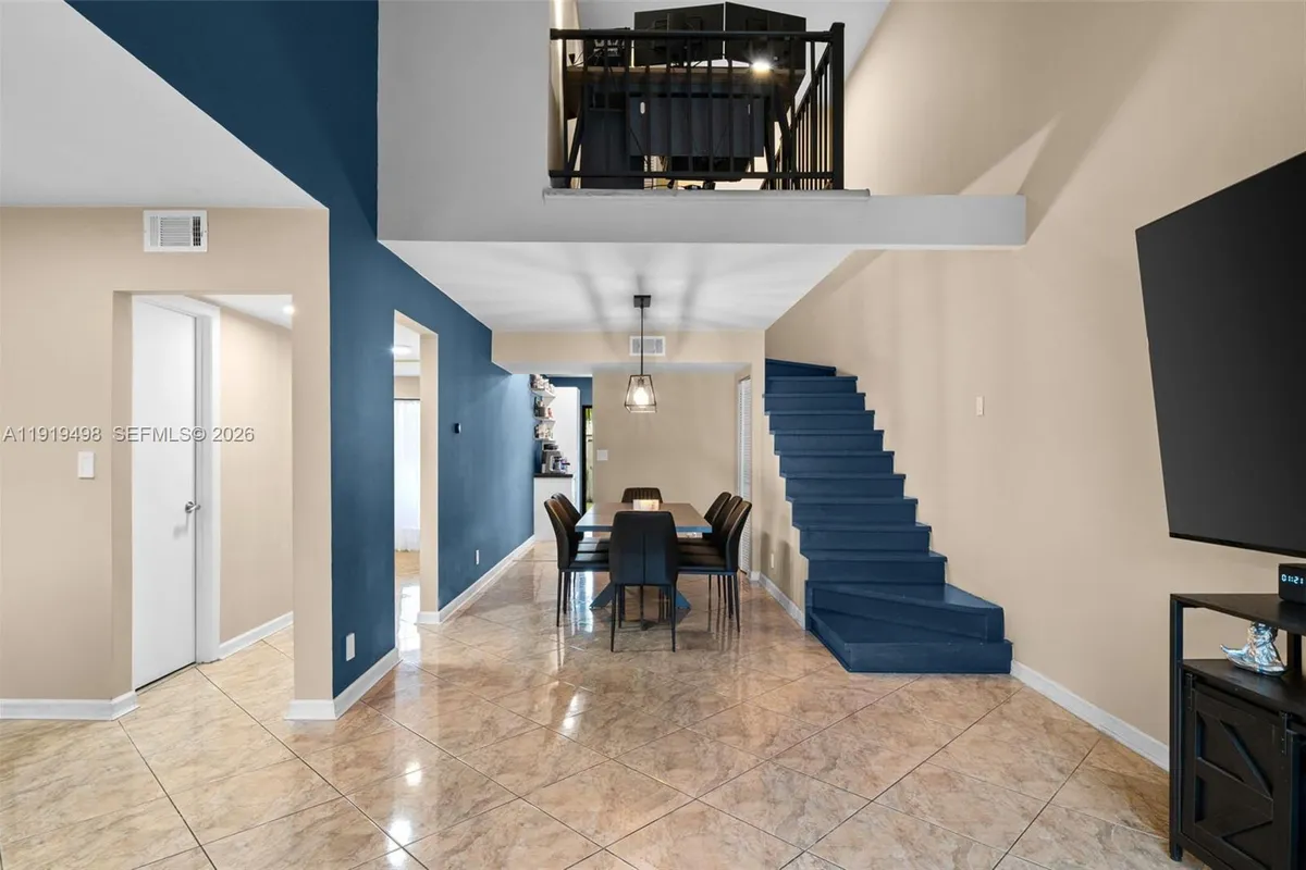 11166 NW 37th St, Sunrise FL 33351